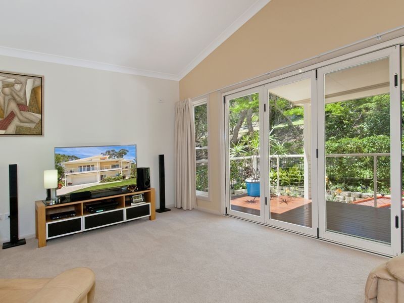 12 Home Street, Hat Head NSW 2440