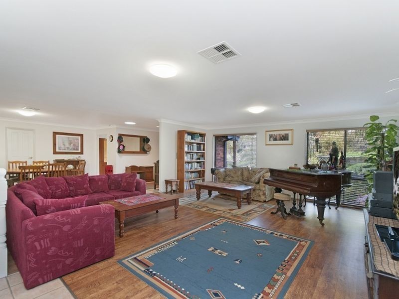 5 Dior Close, Niagara Park NSW 2250