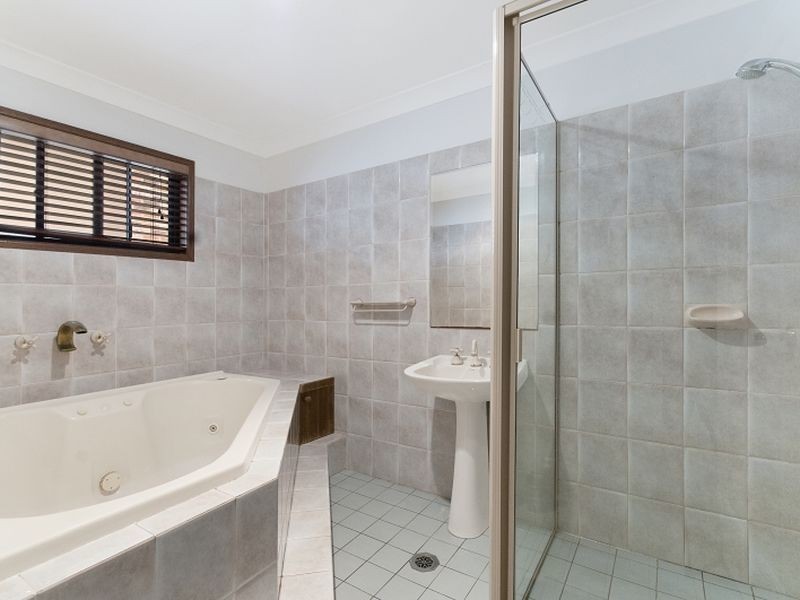 5 Dior Close, Niagara Park NSW 2250