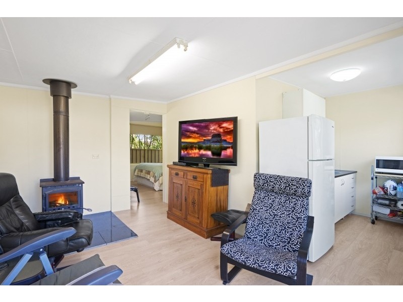 70 Dog Trap Road, Ourimbah NSW 2258