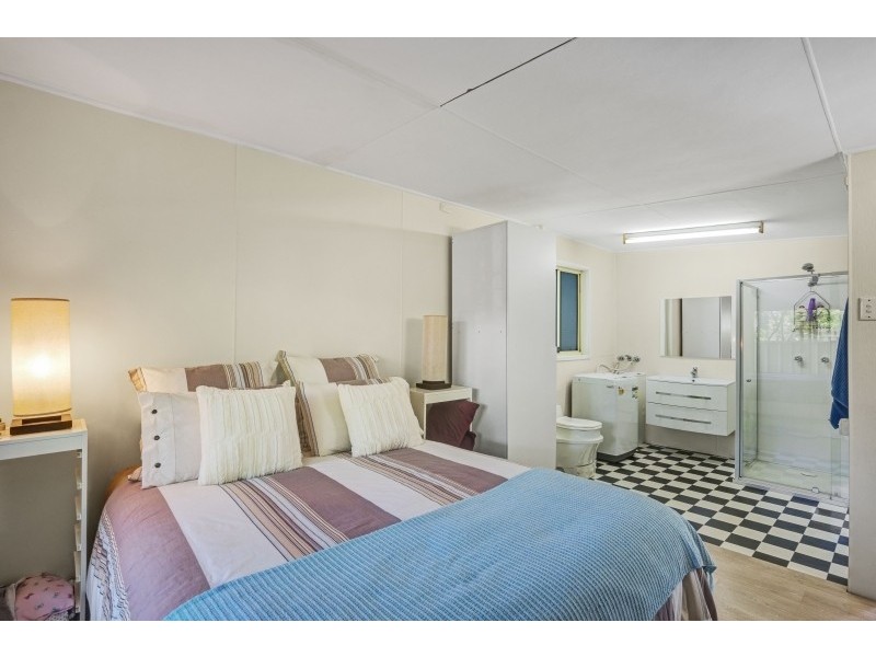 70 Dog Trap Road, Ourimbah NSW 2258