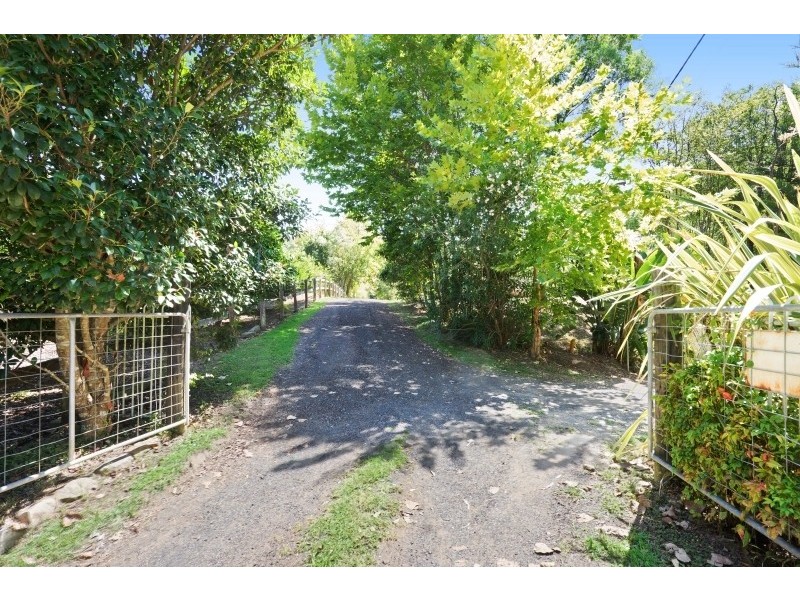 70 Dog Trap Road, Ourimbah NSW 2258