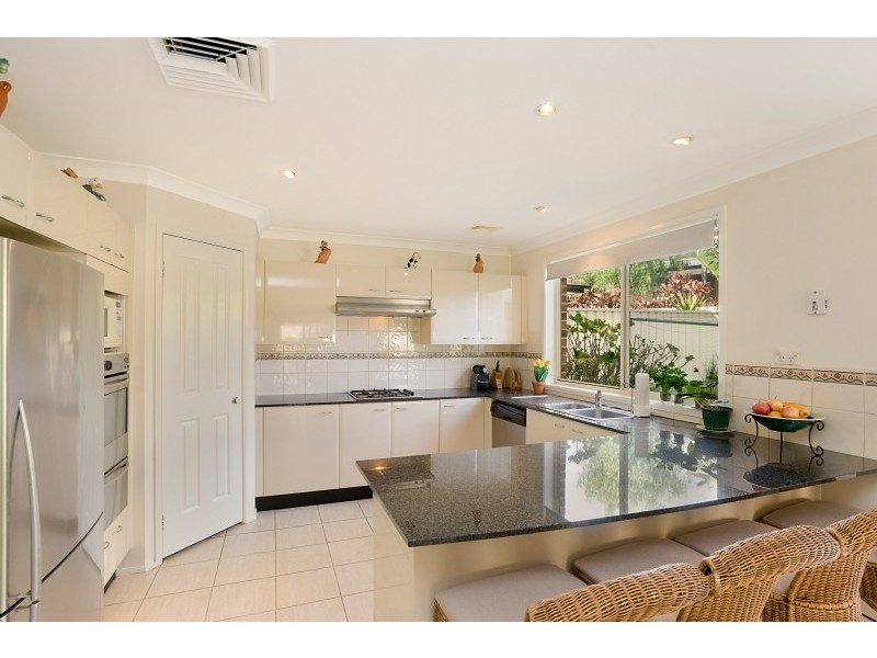 16 The Valley Way, Lisarow NSW 2250