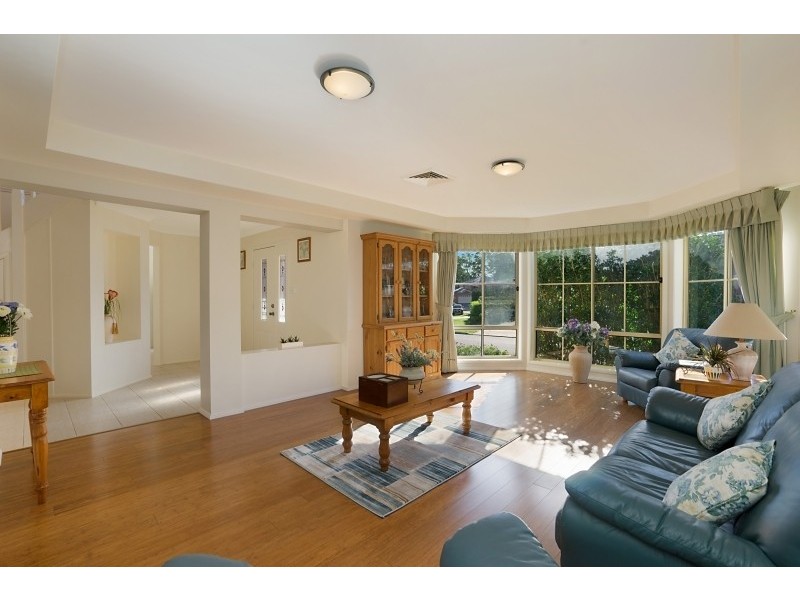 16 The Valley Way, Lisarow NSW 2250