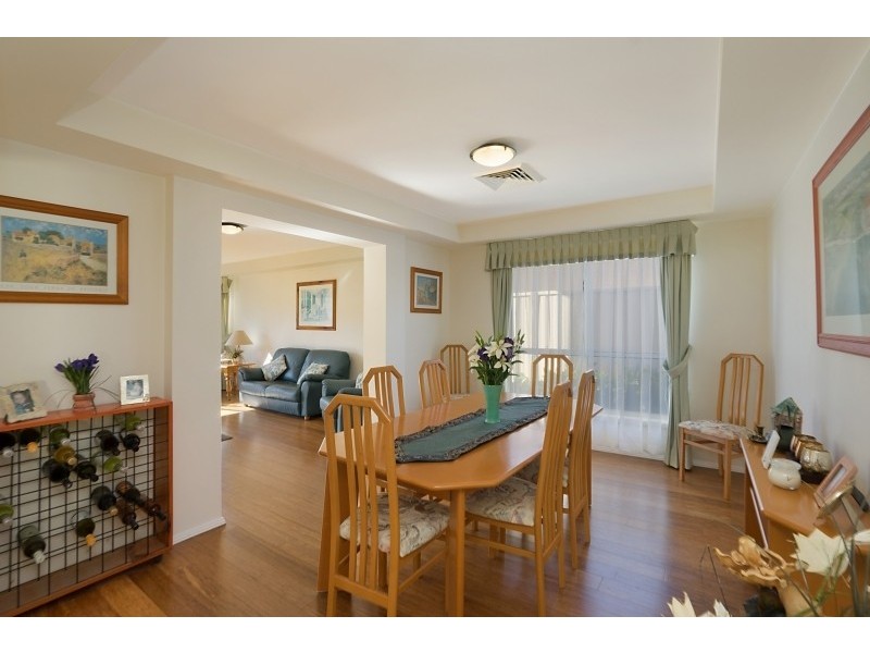 16 The Valley Way, Lisarow NSW 2250