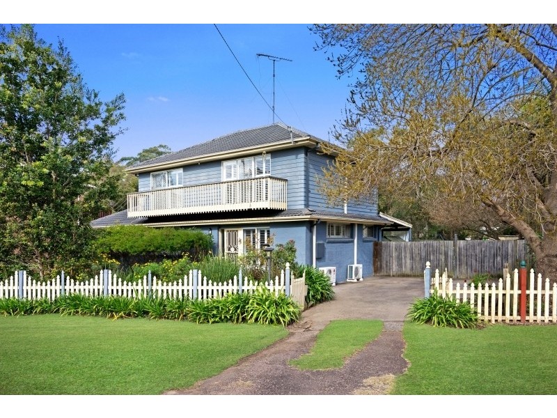 11 Mannings Road, Lisarow NSW 2250