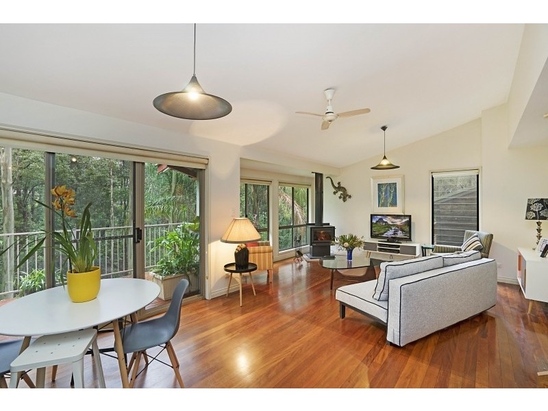 24 Oakglen Road, North Gosford NSW 2250