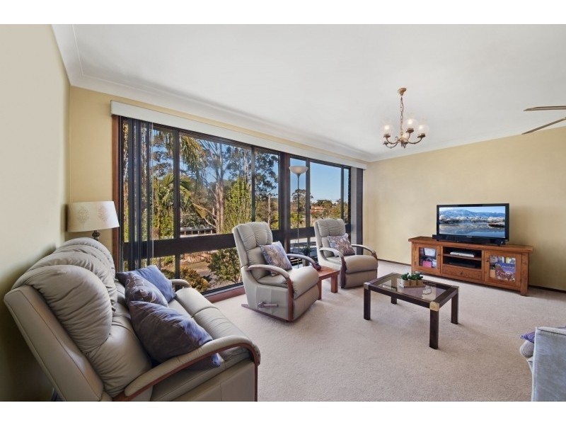 12 Dora Street, Lisarow NSW 2250