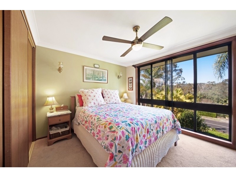 12 Dora Street, Lisarow NSW 2250