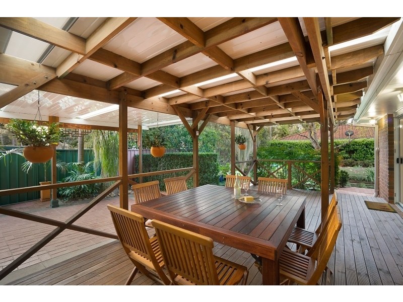 3 Brie Close, Lisarow NSW 2250