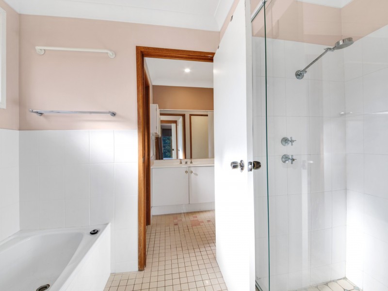 13 Benkari Avenue, Kariong NSW 2250