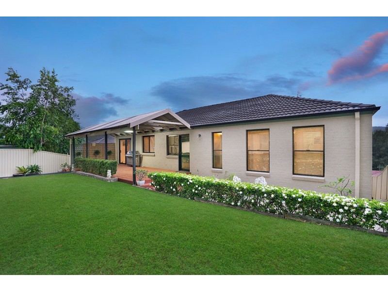 31 Robert Holl Drive, Ourimbah NSW 2258
