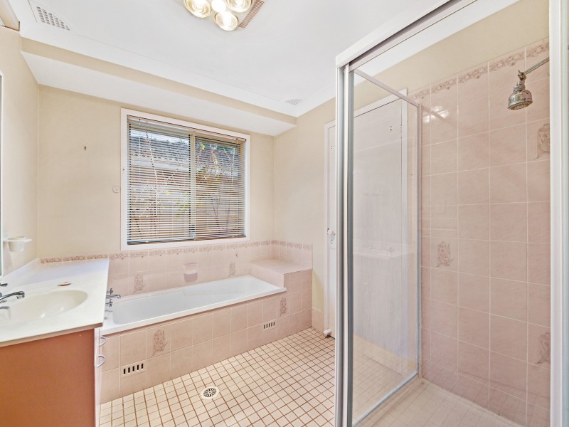 12 Tallowood Crescent, Ourimbah NSW 2258