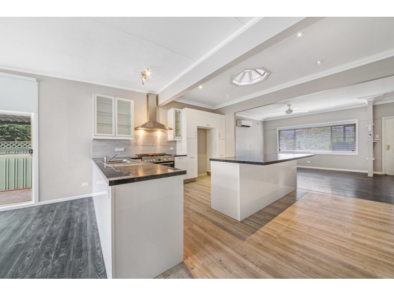 7 Cambridge Circle, Ourimbah NSW 2258