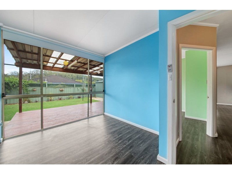 7 Cambridge Circle, Ourimbah NSW 2258