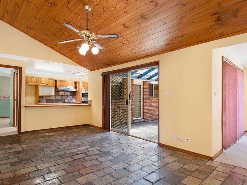 11 Pemberton Blvde, Lisarow NSW 2250