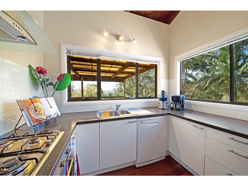 13 Tottenham Place, North Gosford NSW 2250