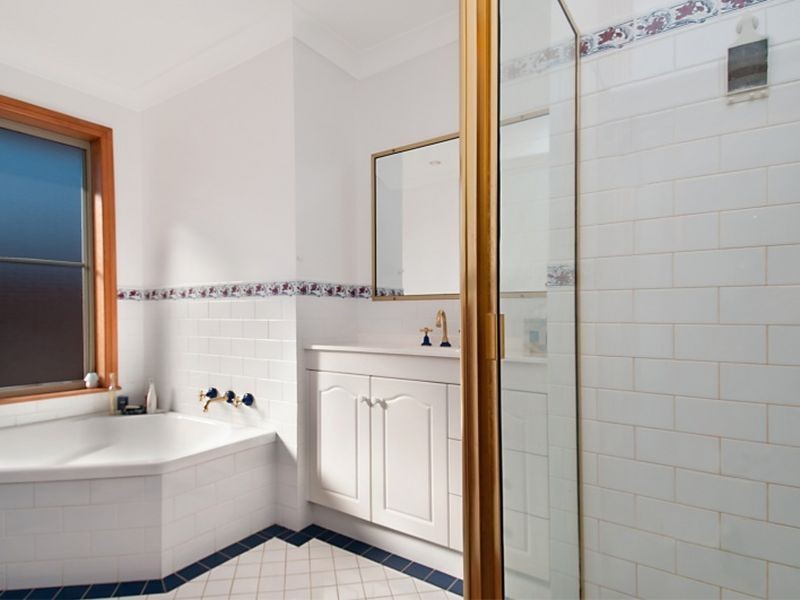 63 Woodview Avenue, Lisarow NSW 2250