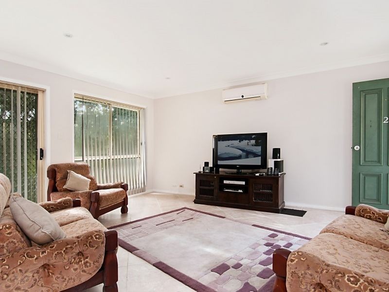 2/18 Robert Holl Drive, Ourimbah NSW 2258