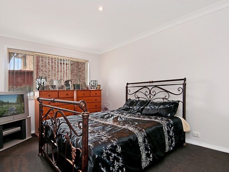 2/18 Robert Holl Drive, Ourimbah NSW 2258