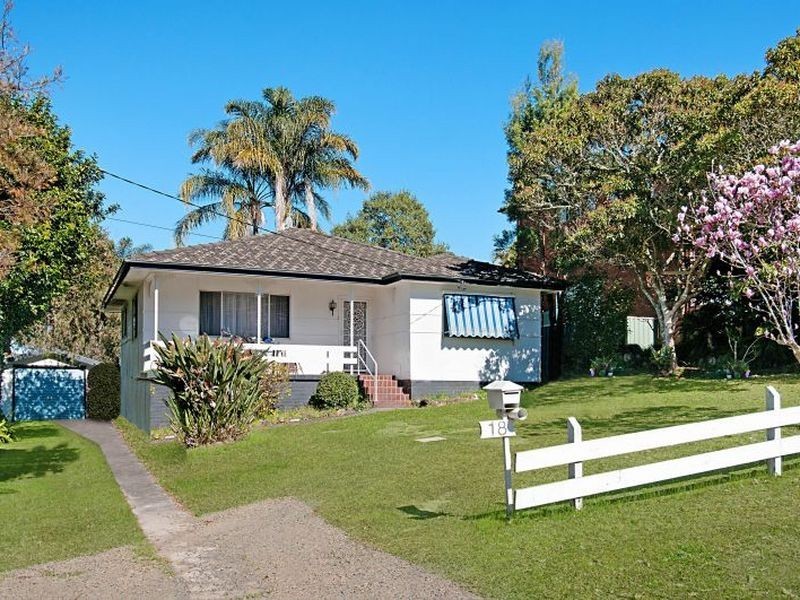 18 Delaware Road, Niagara Park NSW 2250