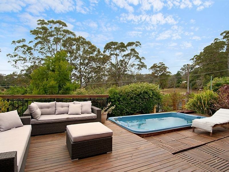 90 Taylor Road, Lisarow NSW 2250