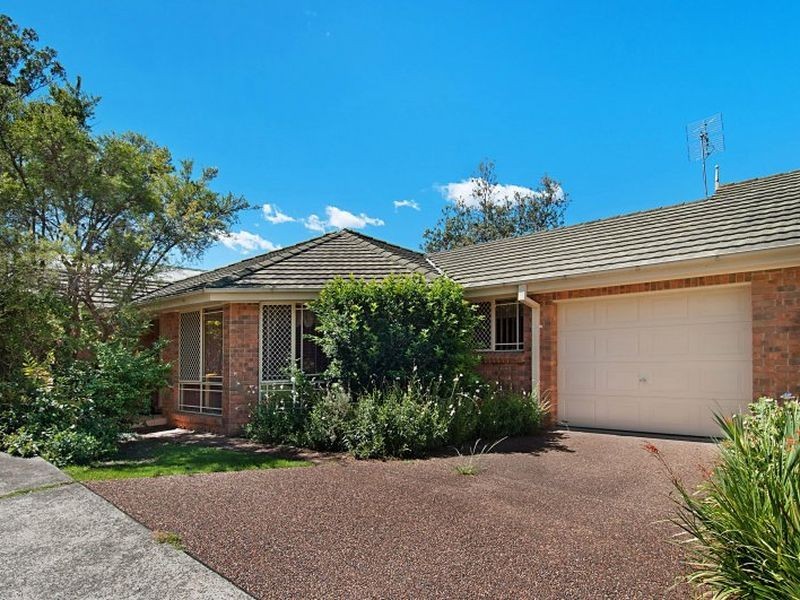 2/5 Small Street, Wyoming NSW 2250