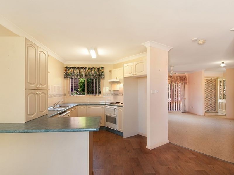 2/5 Small Street, Wyoming NSW 2250