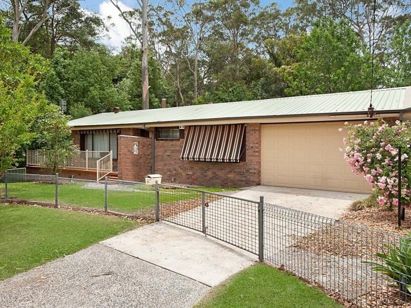 50 Halcyon Street, Wyoming NSW 2250