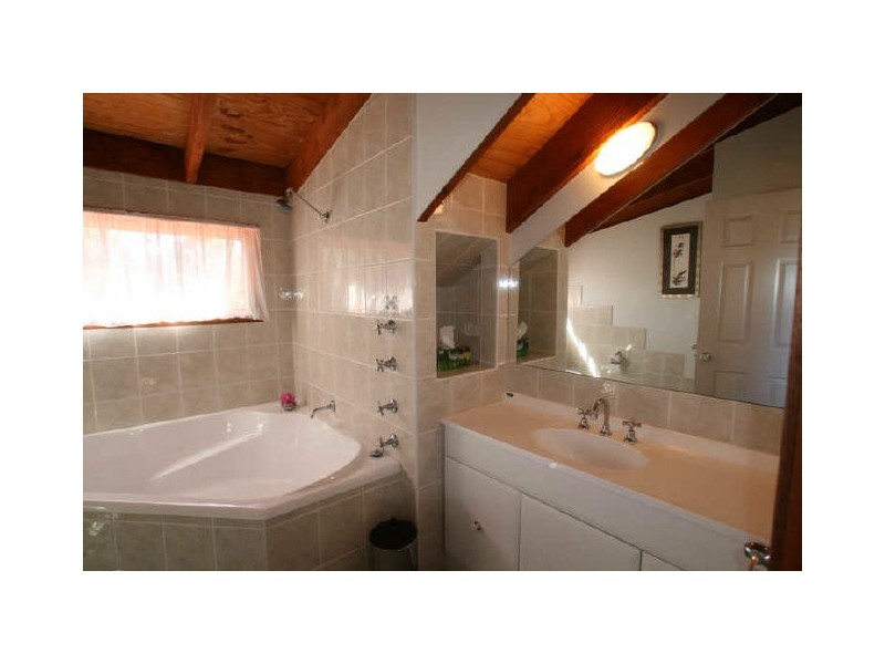 Ourimbah NSW 2258