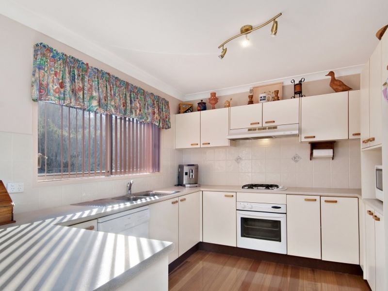 6 Leafleigh Close, Lisarow NSW 2250