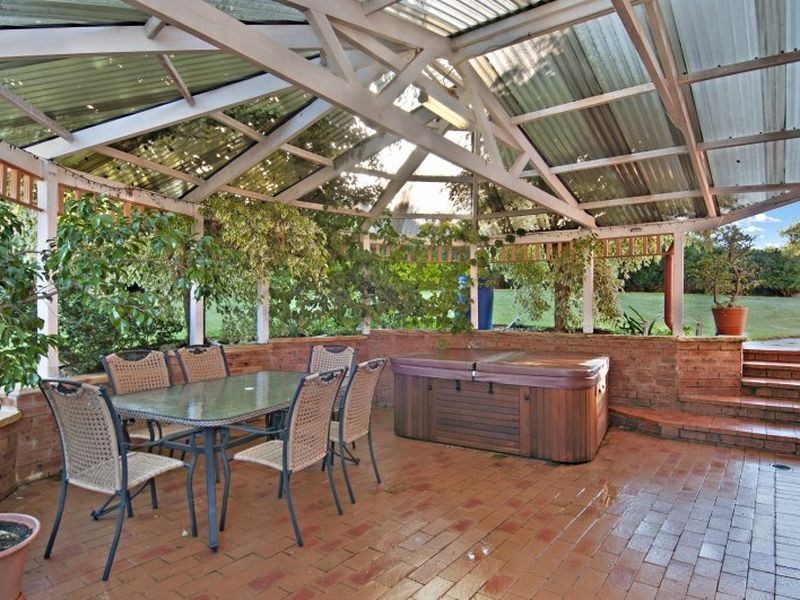 6 Leafleigh Close, Lisarow NSW 2250