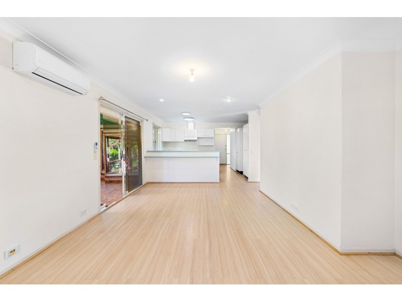 1 Hollydeen Close, Narara NSW 2250