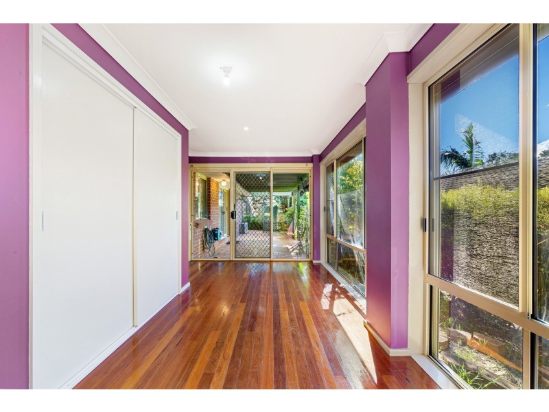 1 Hollydeen Close, Narara NSW 2250