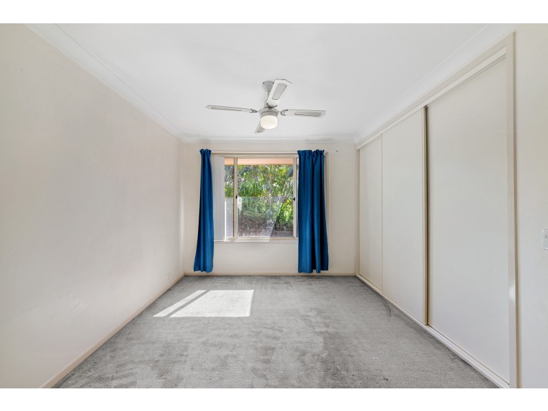 1 Hollydeen Close, Narara NSW 2250