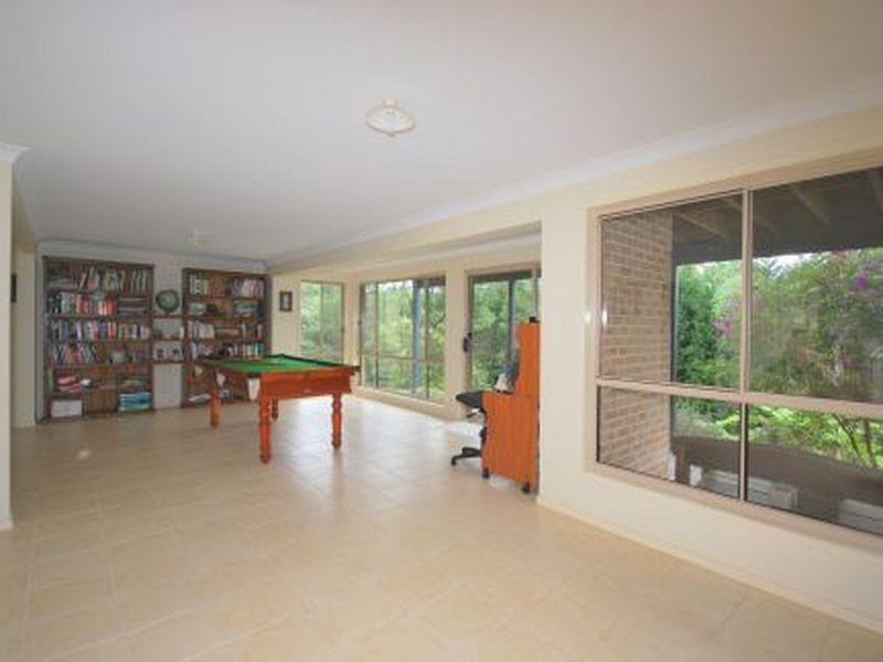 42 Pineridge Close, Lisarow NSW 2250