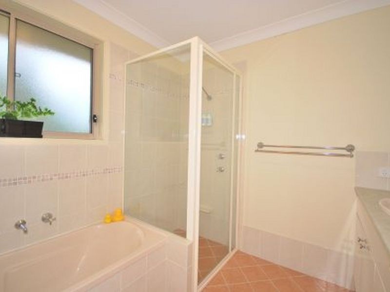 42 Pineridge Close, Lisarow NSW 2250