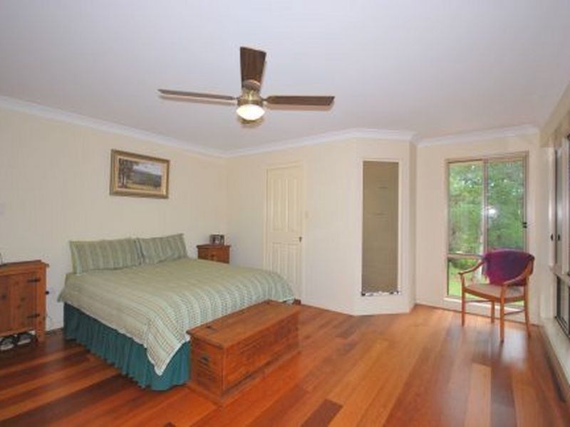 42 Pineridge Close, Lisarow NSW 2250
