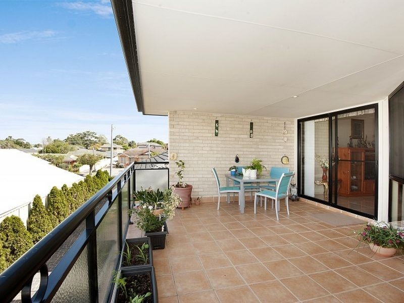 2/51 Russell Street, East Gosford NSW 2250