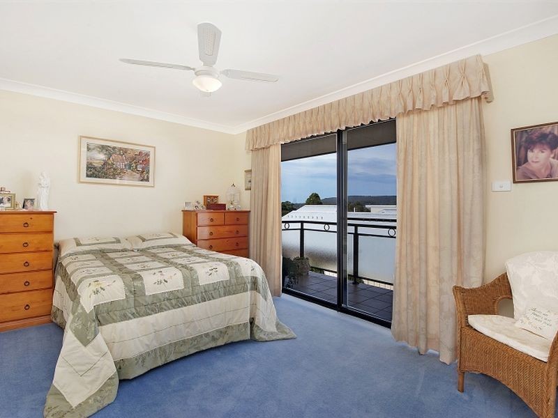 2/51 Russell Street, East Gosford NSW 2250