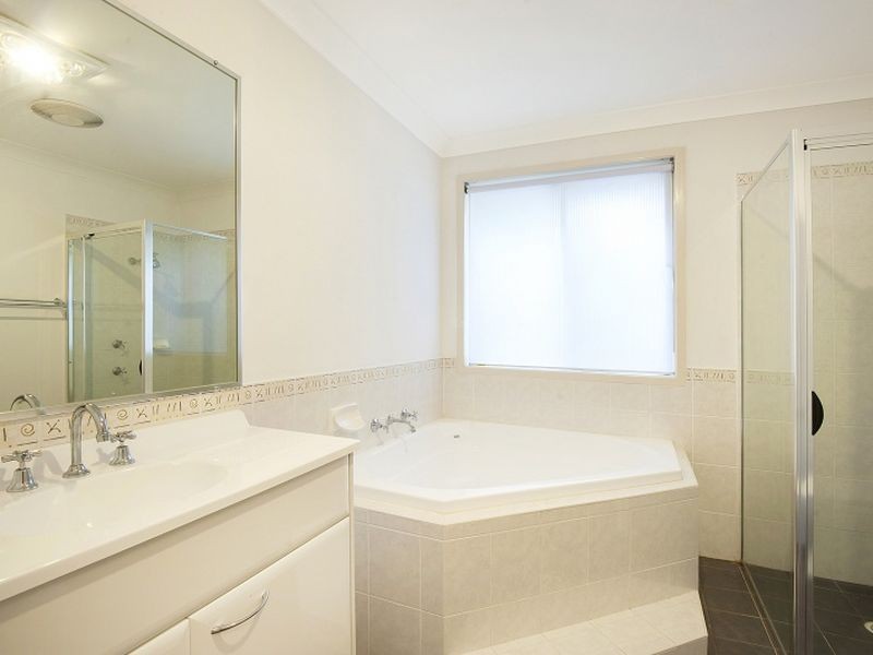 1 Silver Place, Lisarow NSW 2250