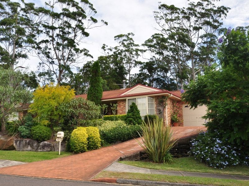 72 Cambourn Drive, Lisarow NSW 2250