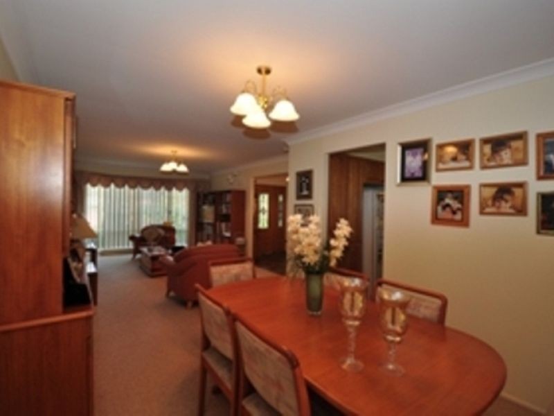 72 Cambourn Drive, Lisarow NSW 2250