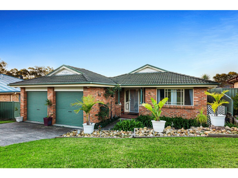 6 Ashburn Close, Lisarow NSW 2250