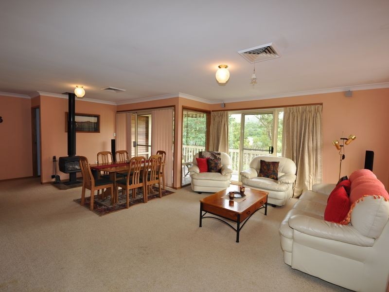 7 Jarrah Court, Ourimbah NSW 2258