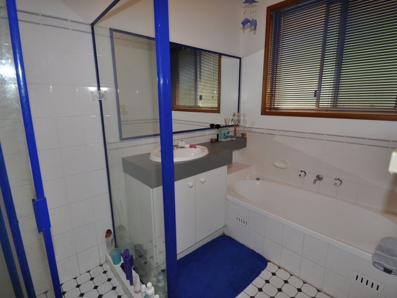 7 Jarrah Court, Ourimbah NSW 2258