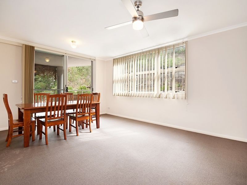 211/80 John Whiteway Drive, Gosford NSW 2250