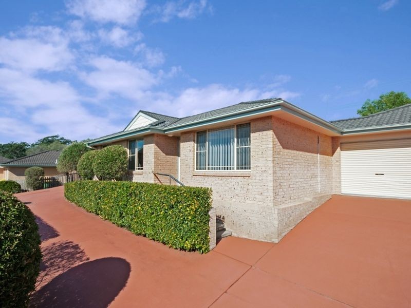 32/81 Newling Street, Lisarow NSW 2250