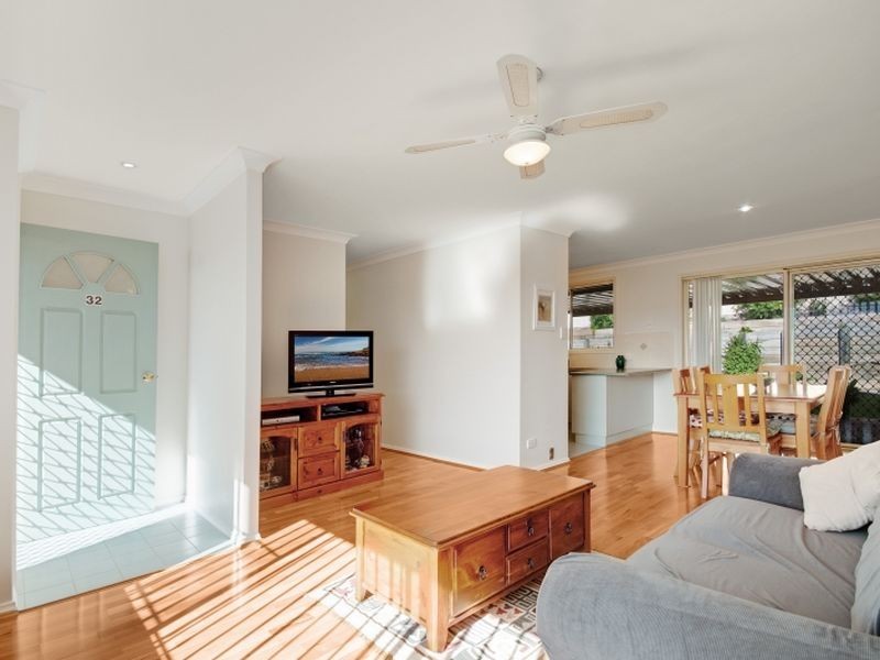 32/81 Newling Street, Lisarow NSW 2250
