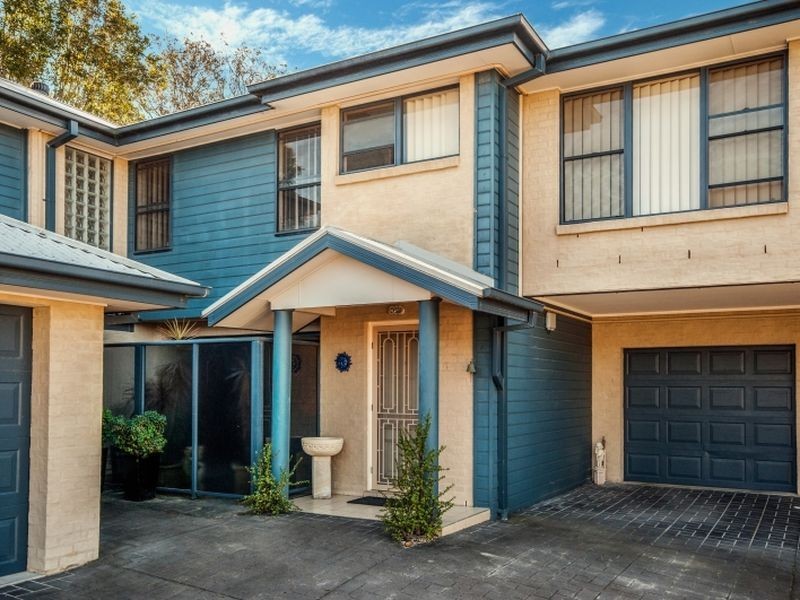 3/4 Lushington Street, East Gosford NSW 2250